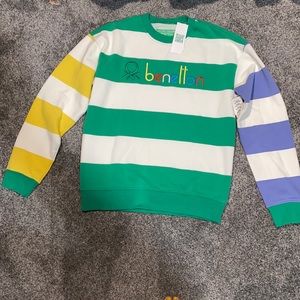 United Colors of Benetton sweatshirt.
